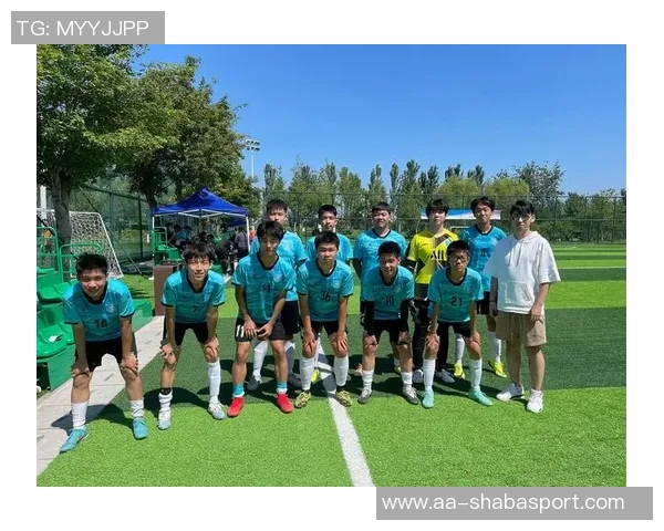 罗梅罗与孙兴慜重聚合影分享感慨球队传奇的深厚情谊